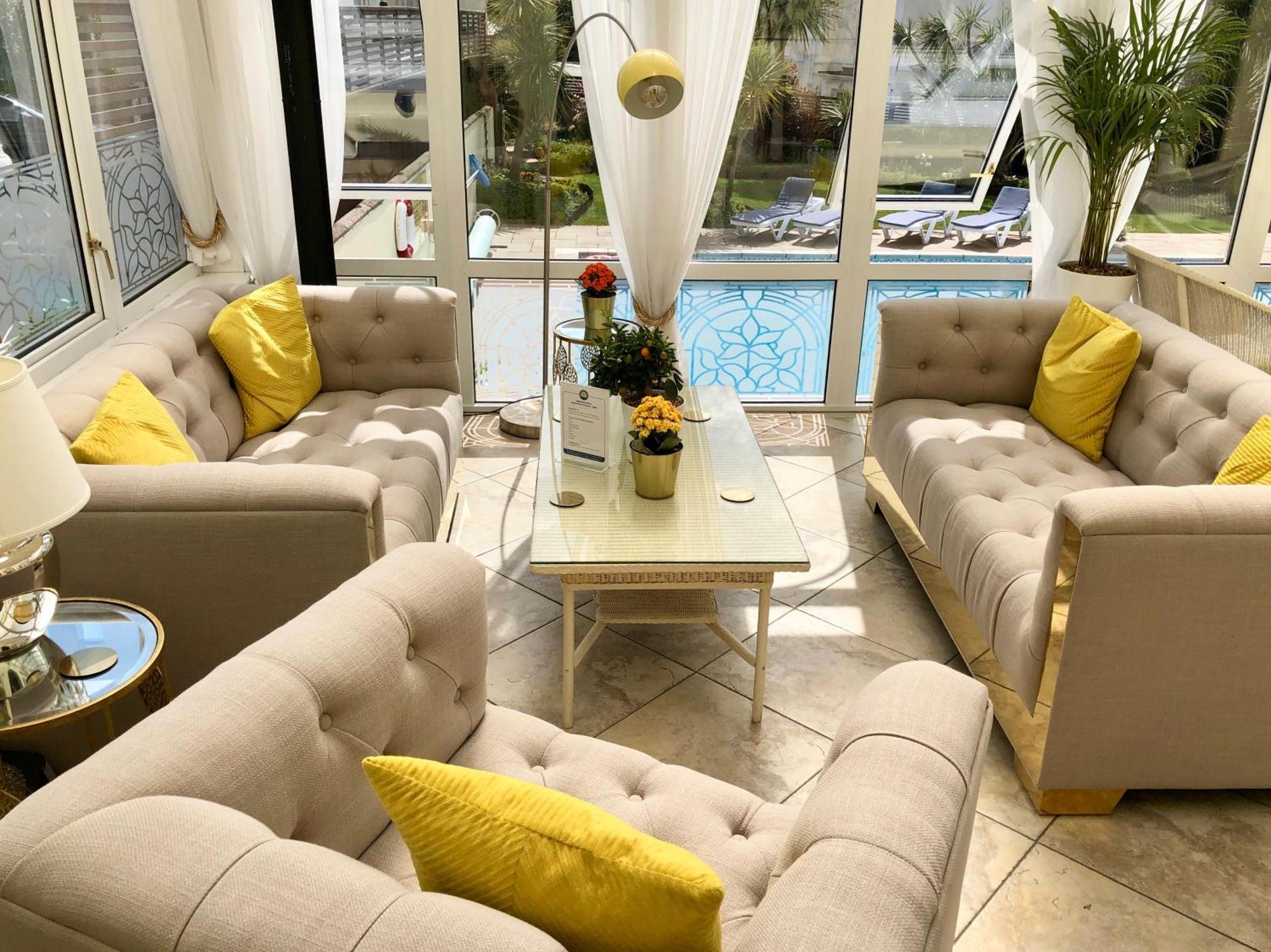 Riviera Lodge Hotel Torquay Extérieur photo